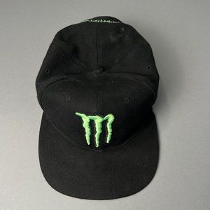 Monster energy snapback (one size fits all)